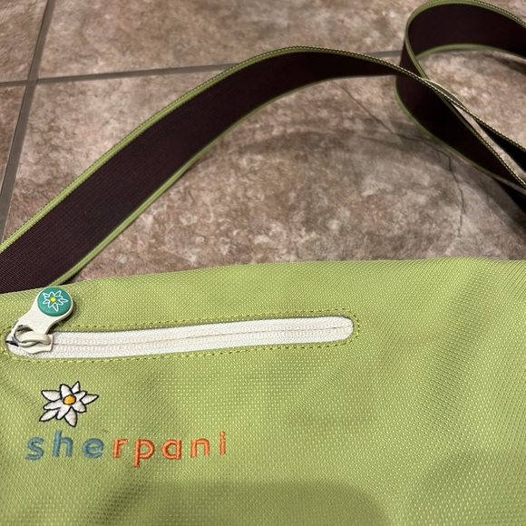 Sherpani crossbody bag - Picture 2 of 5